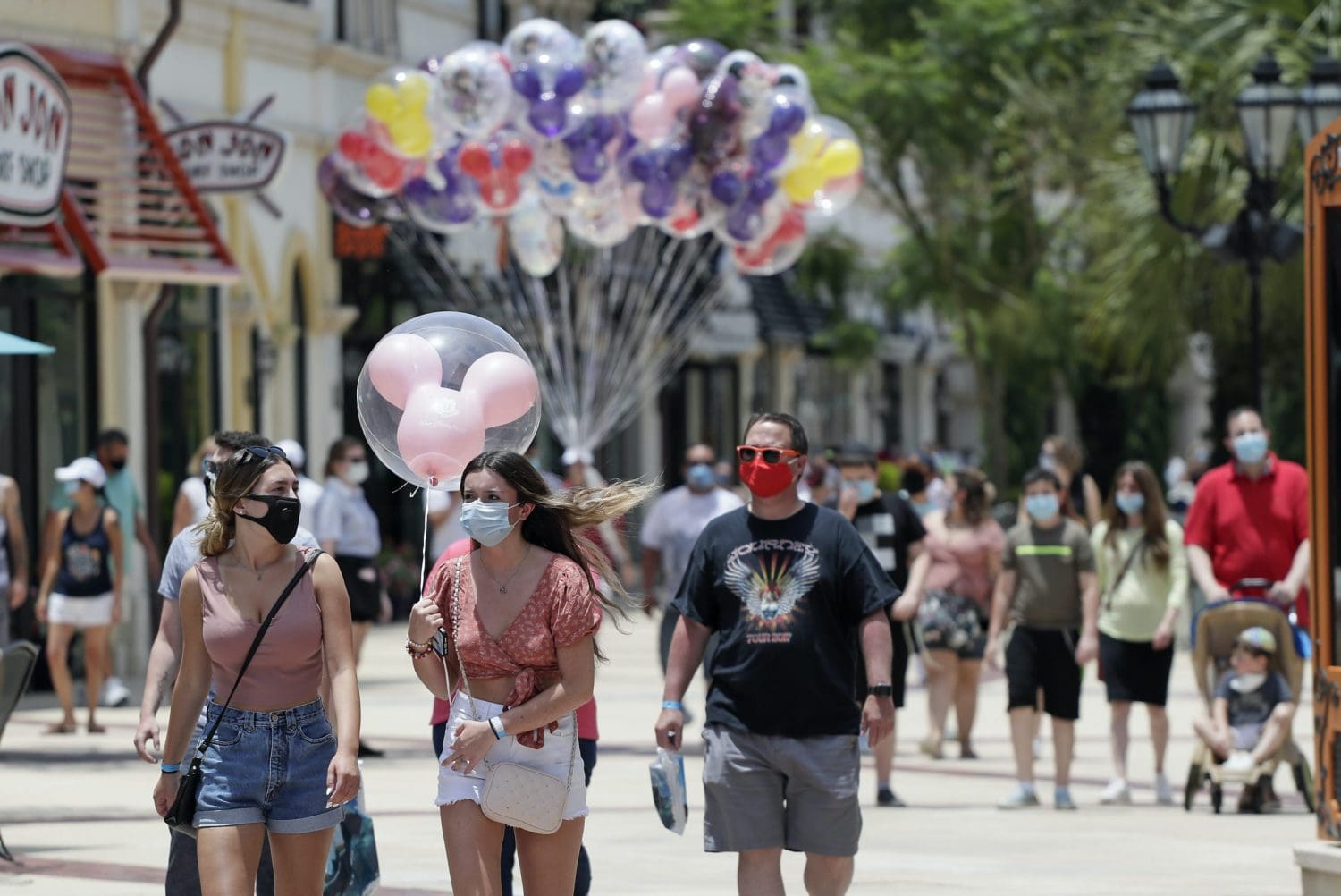 Guests wearing masks at Disney World