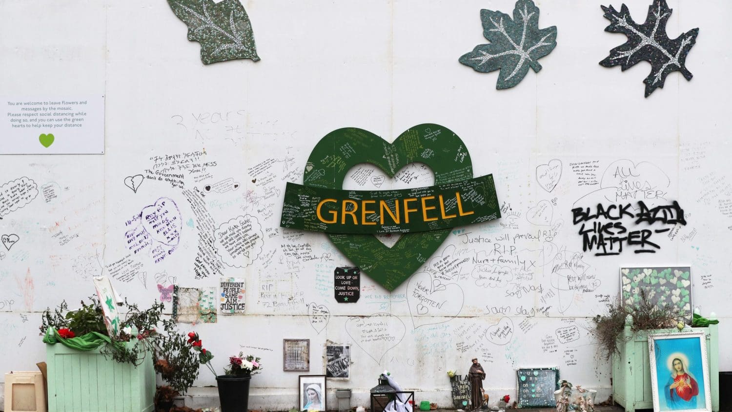 A Grenfell tribute wall