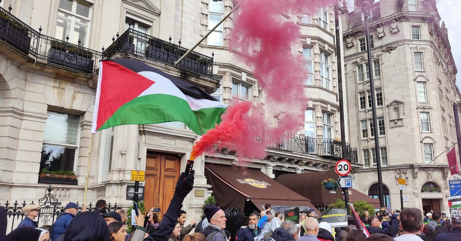 Palestine flag ceasefire gaza Wales