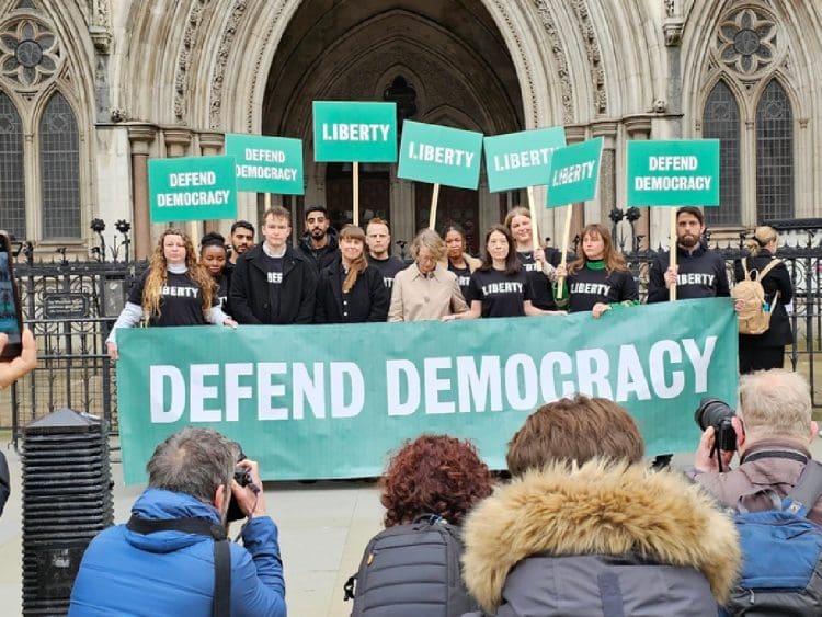 protest outside the High Court