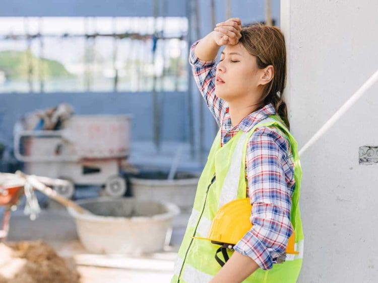 UK heatwave worker