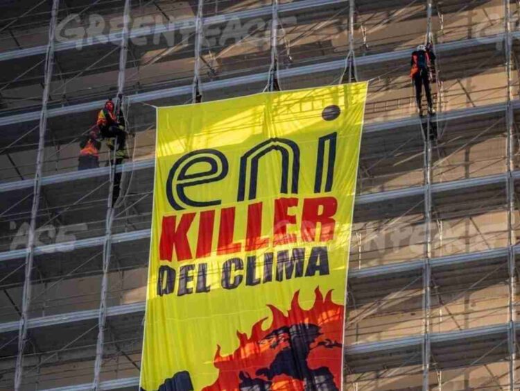 Greenpeace ENI