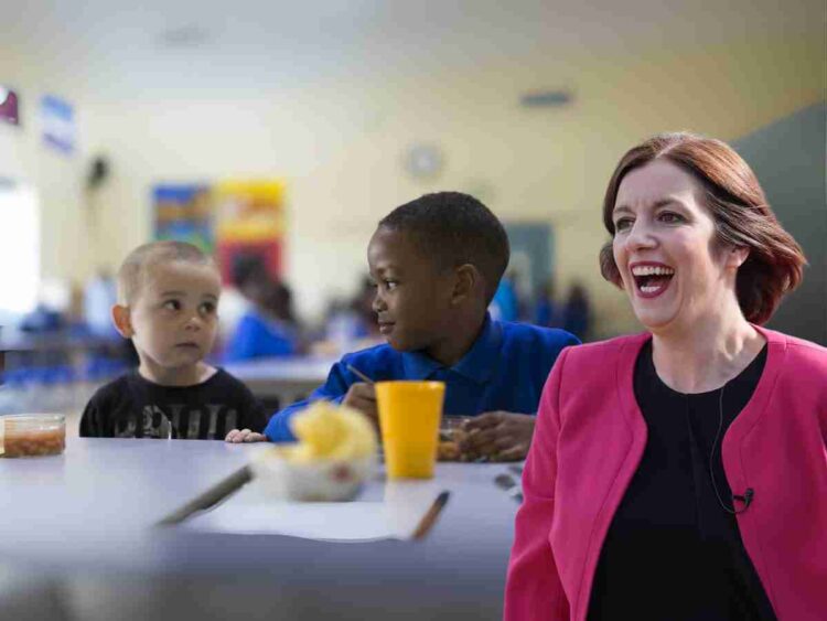 Labour's free school breakfasts plan has been met with disdain by school leaders