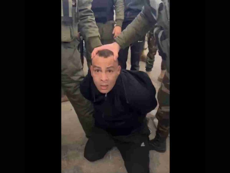 Palestinian Authority "employing Israeli military tactics" to humiliate an alleged fighter during his arrest: